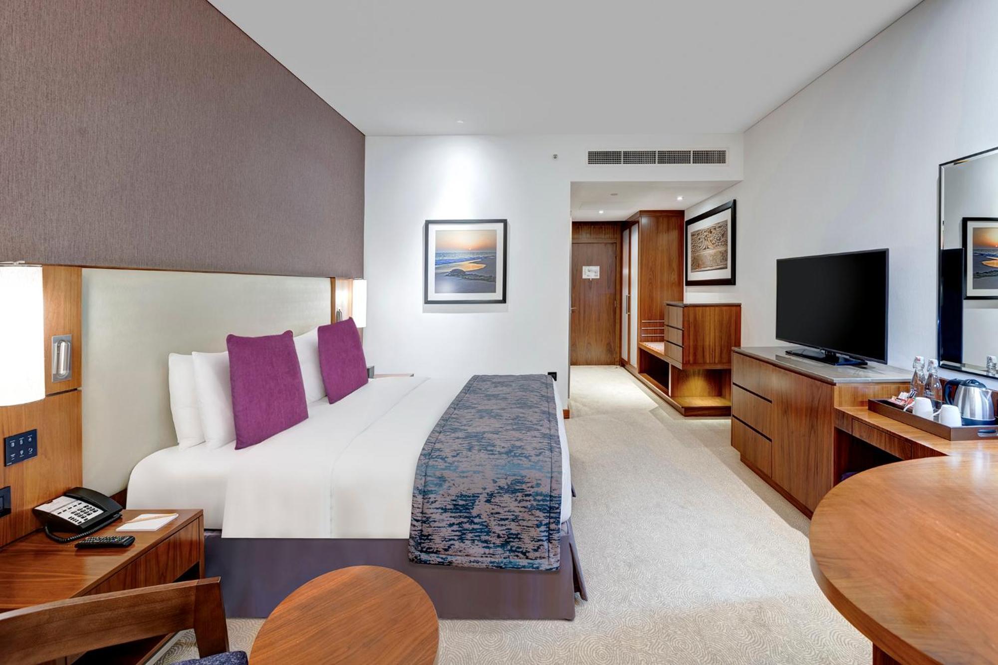 Crowne Plaza Muscat Ocec By Ihg Hotel Kültér fotó