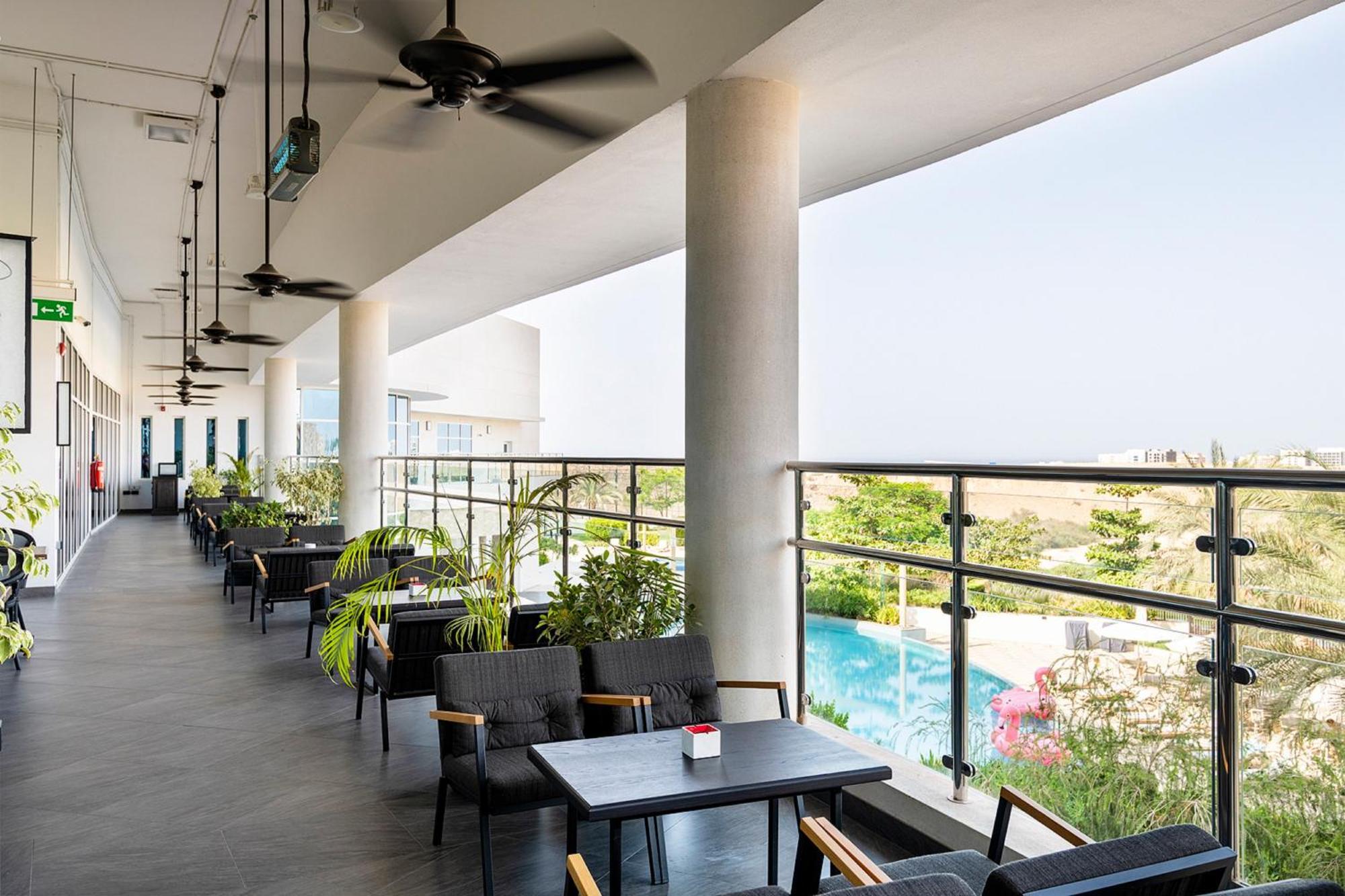 Crowne Plaza Muscat Ocec By Ihg Hotel Kültér fotó
