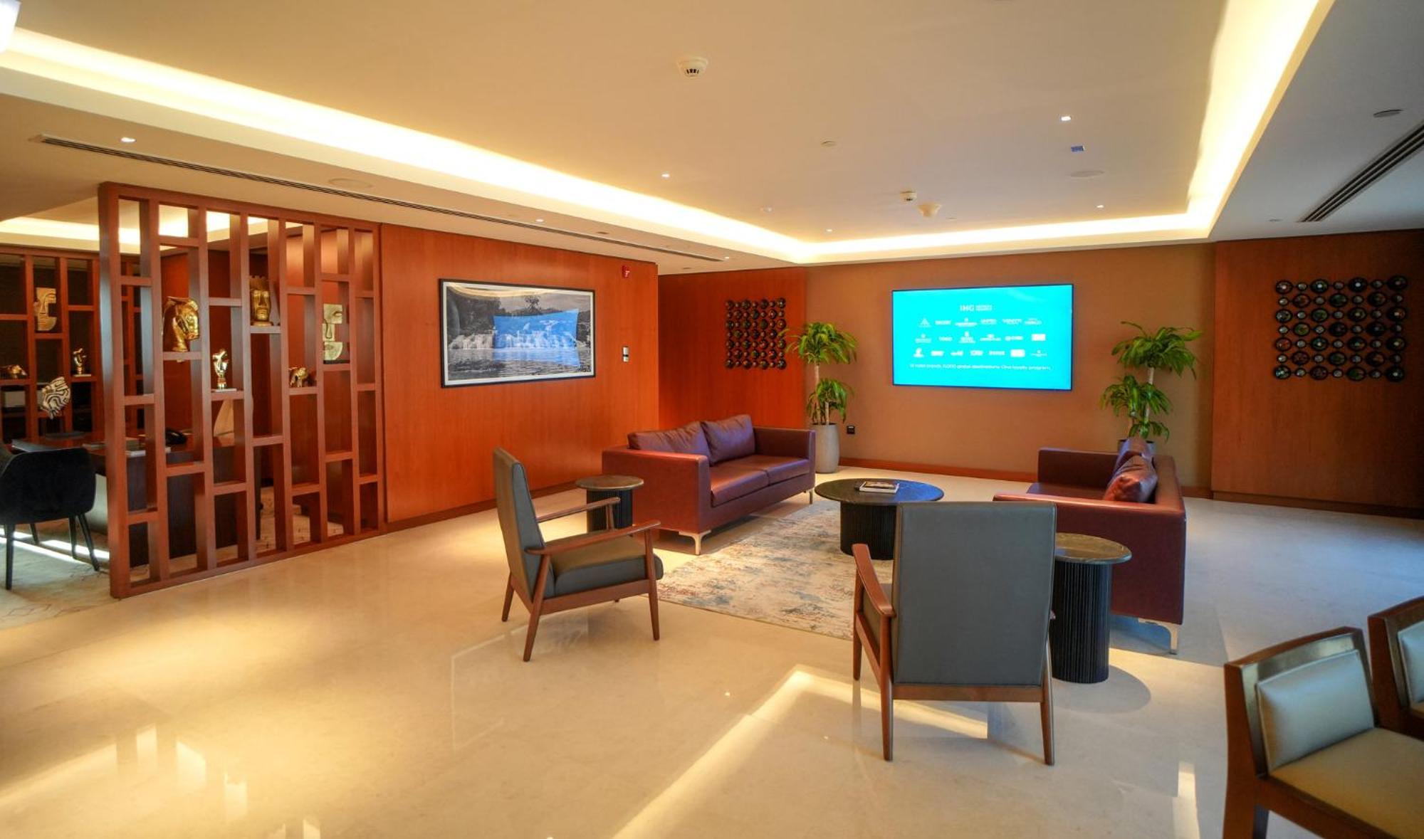 Crowne Plaza Muscat Ocec By Ihg Hotel Kültér fotó