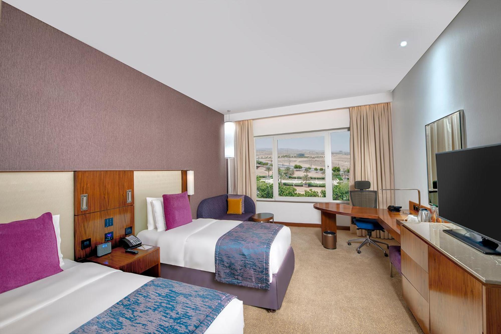 Crowne Plaza Muscat Ocec By Ihg Hotel Kültér fotó